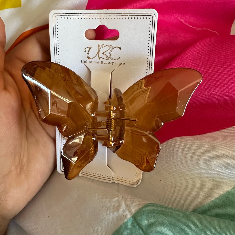 Butterfly hair clip brown